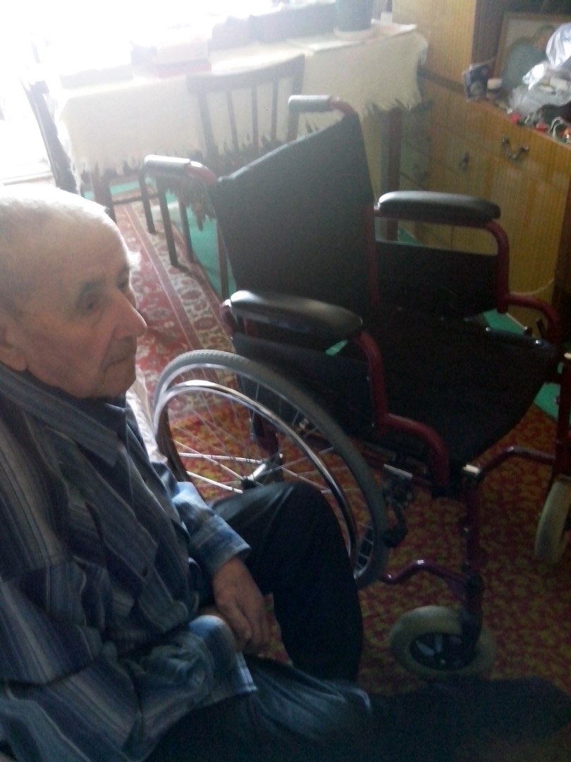 Благотворительный Фонд "Сохрани жизнь" передал в пользование инвалидную коляску